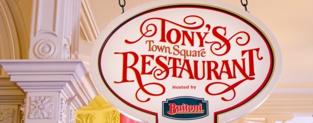 tonys-town-square-restaurant-00